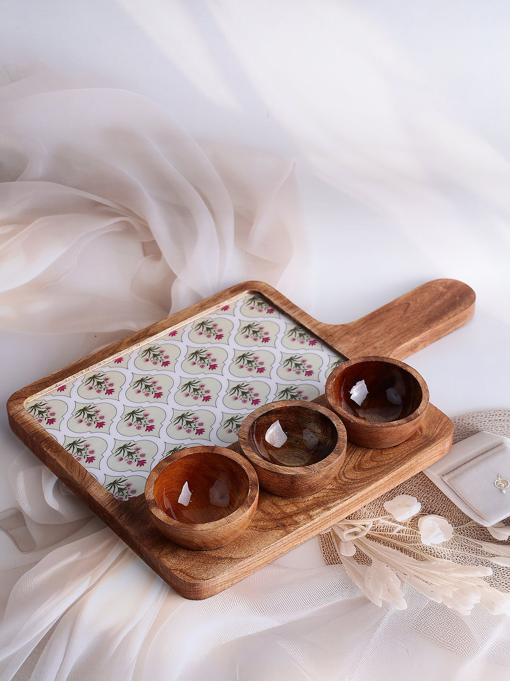 Rosette Serving Board