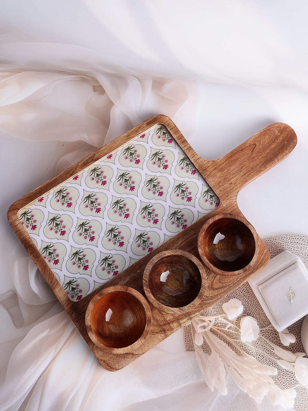 Rosette Serving Board