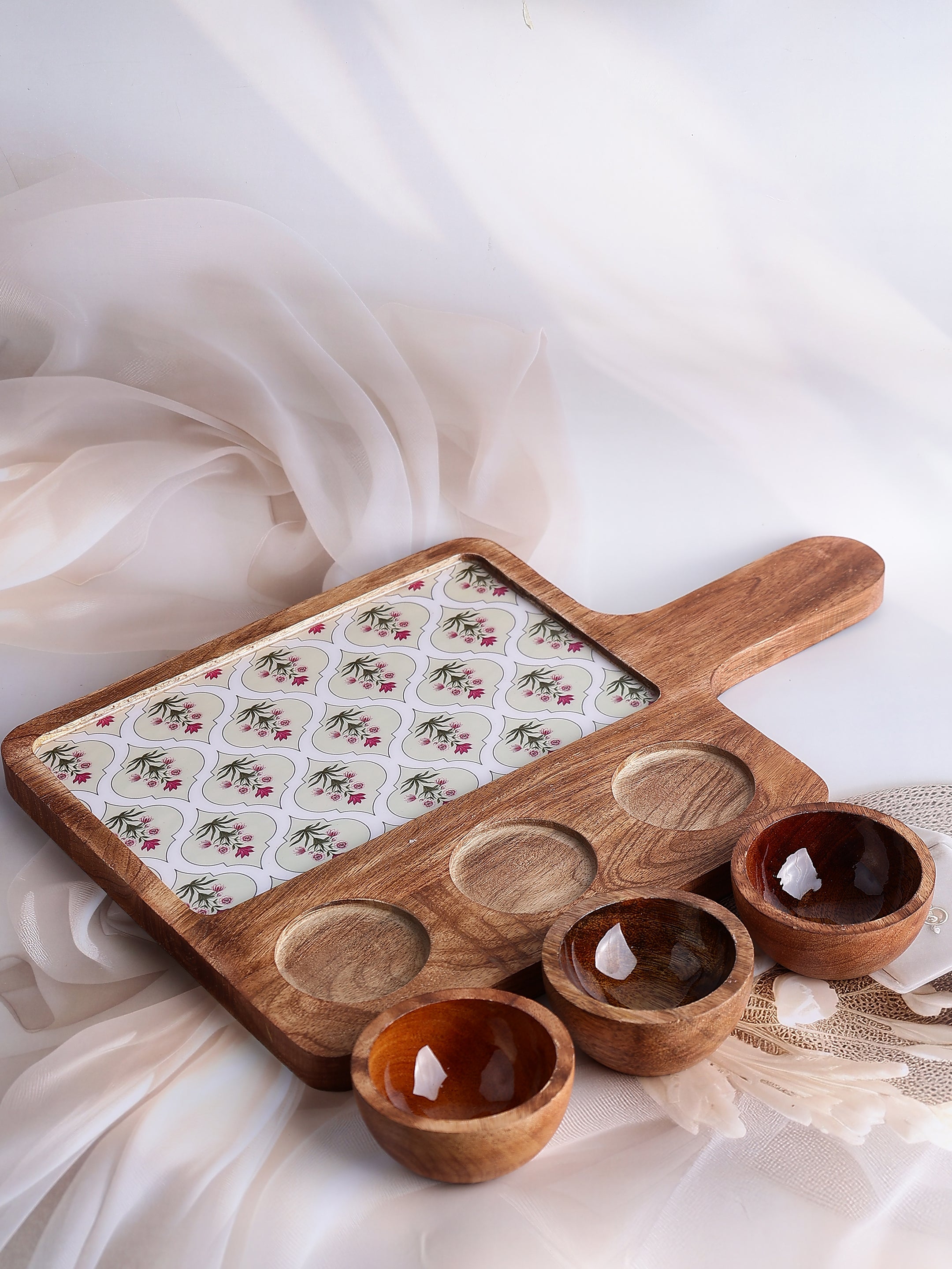 Rosette Serving Board