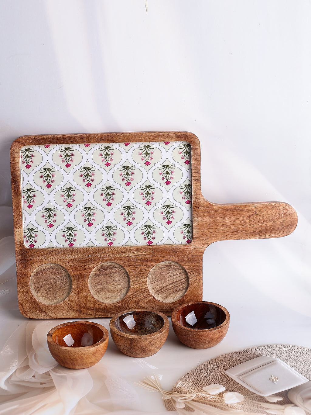 Rosette Serving Board