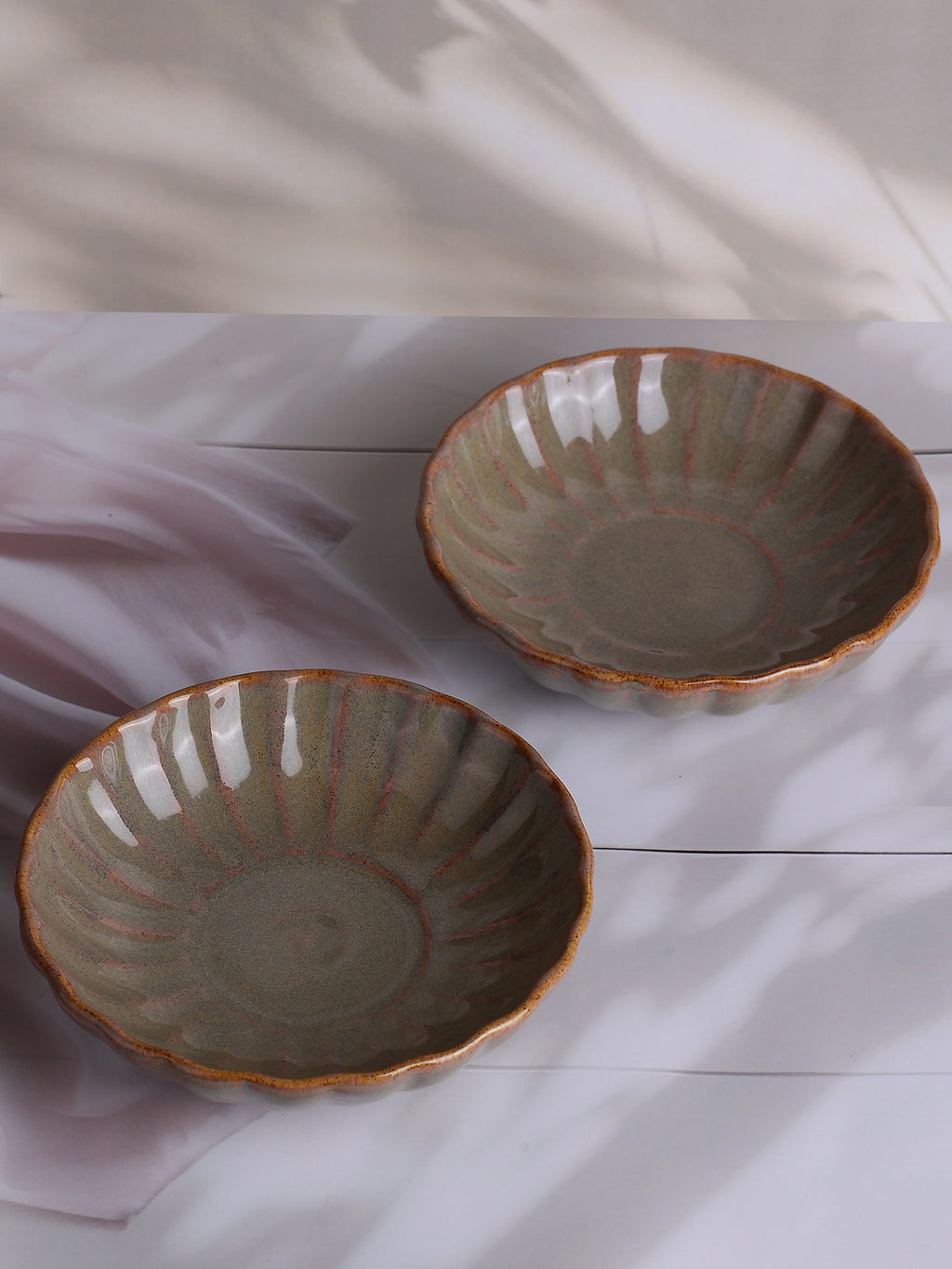 Calymoor Serving Plates