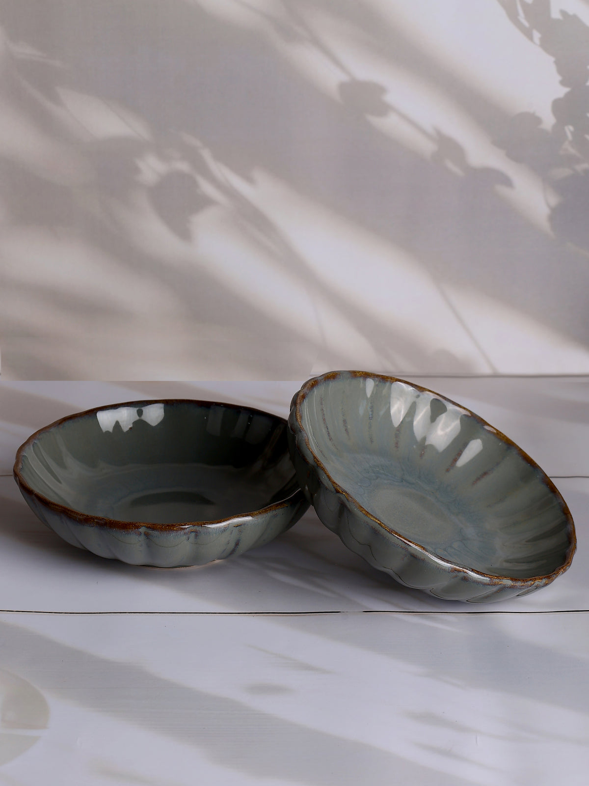 Calymoor Serving Plates