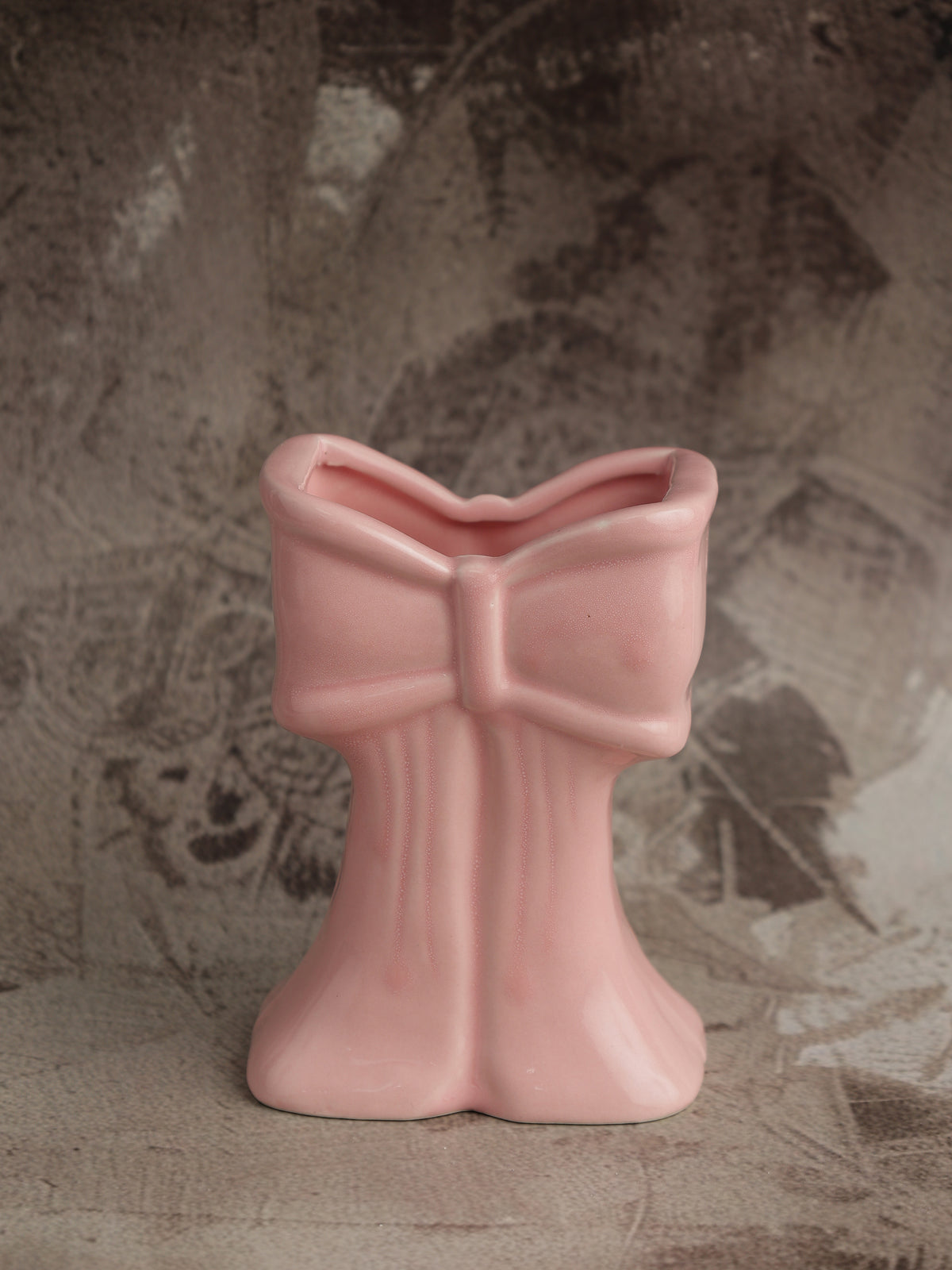 Bowtique- Blush Brush Holder