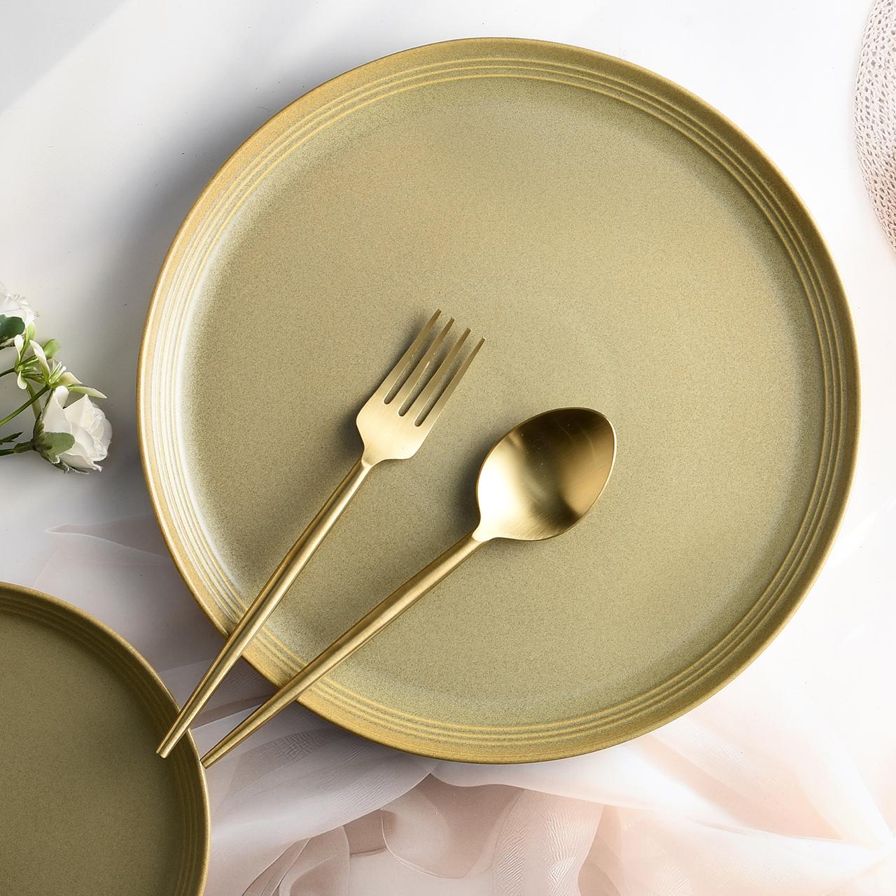 Umber Dinner set of 7